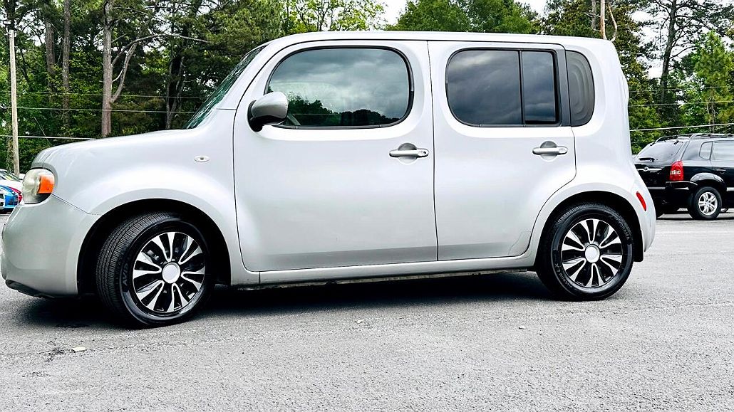 2011 Nissan Cube null image 5