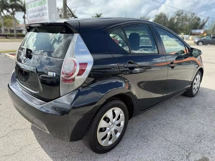 2014 Toyota Prius c