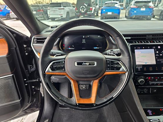 2021 Jeep Grand Cherokee L Summit Reserve photo 6