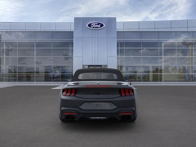 2024 Ford Mustang Base image 4