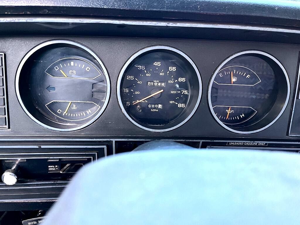 1986 Dodge Ram 150 null image 13