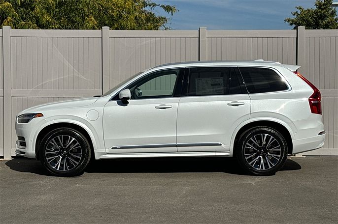2025 Volvo XC90