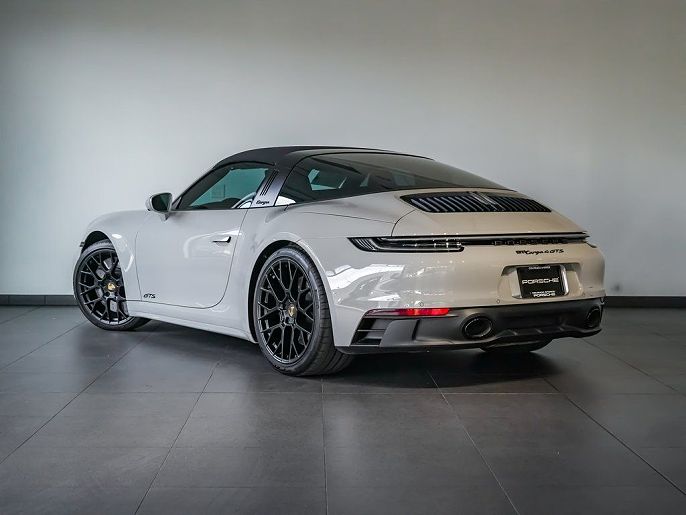 2023 Porsche 911