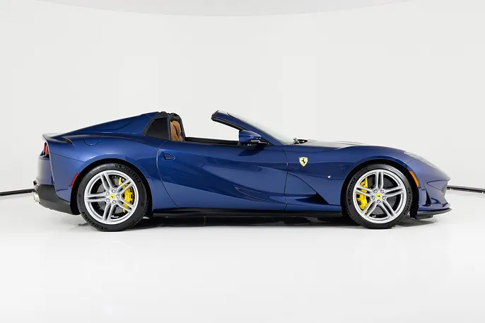 2021 Ferrari 812 GTS