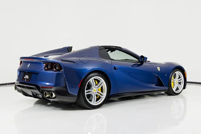 2021 Ferrari 812 GTS