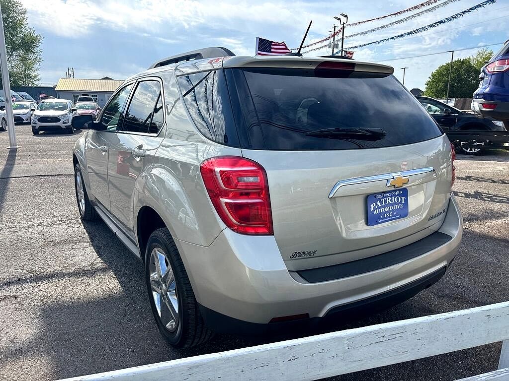 2016 Chevrolet Equinox LT image 4