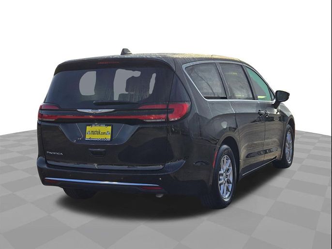 2025 Chrysler Pacifica