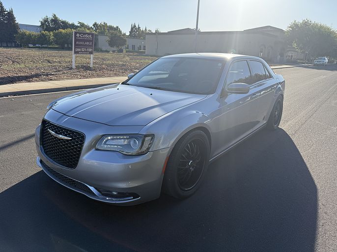 2018 Chrysler 300