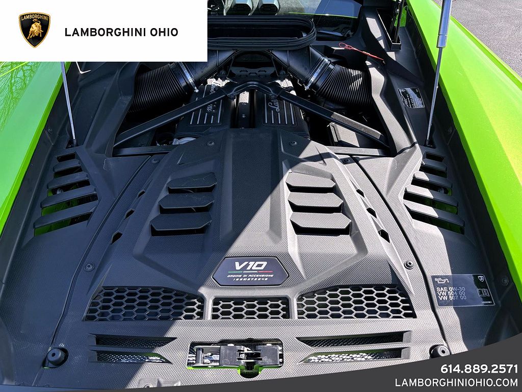 2023 Lamborghini Huracan Sterrato image 15