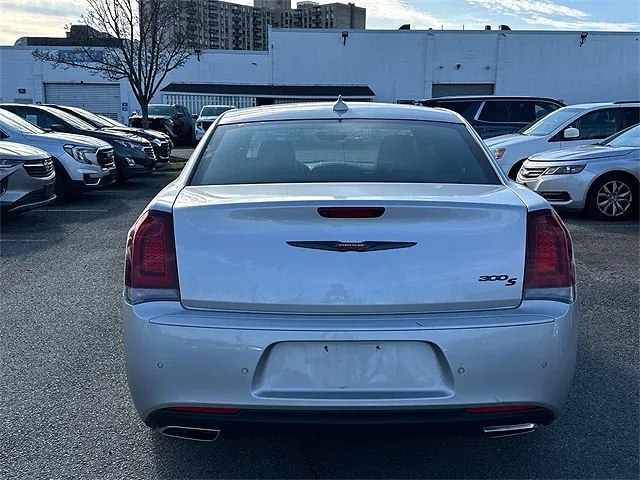 2023 Chrysler 300