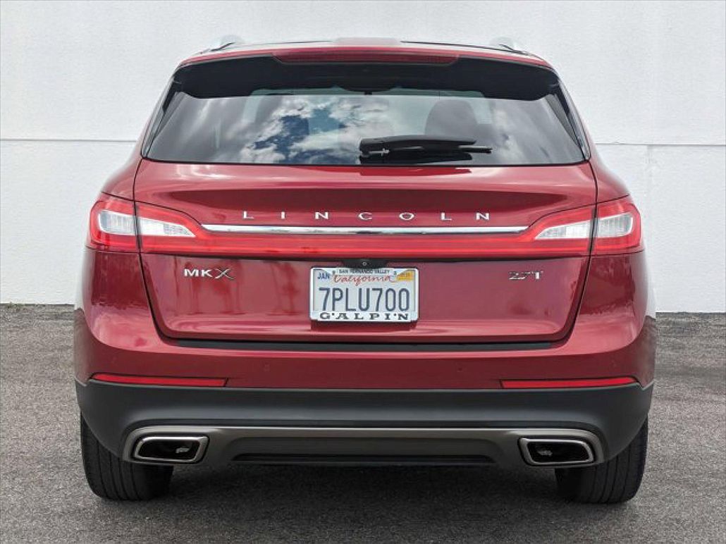 2016 Lincoln MKX Reserve image 3