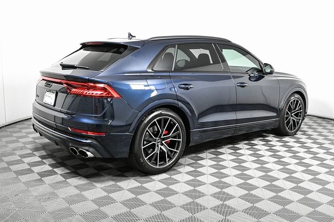 2023 Audi SQ8