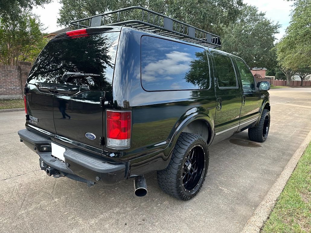 2005 Ford Excursion Limited image 4