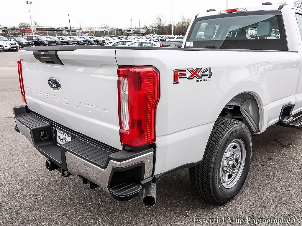 2024 Ford F-250 XL image 5