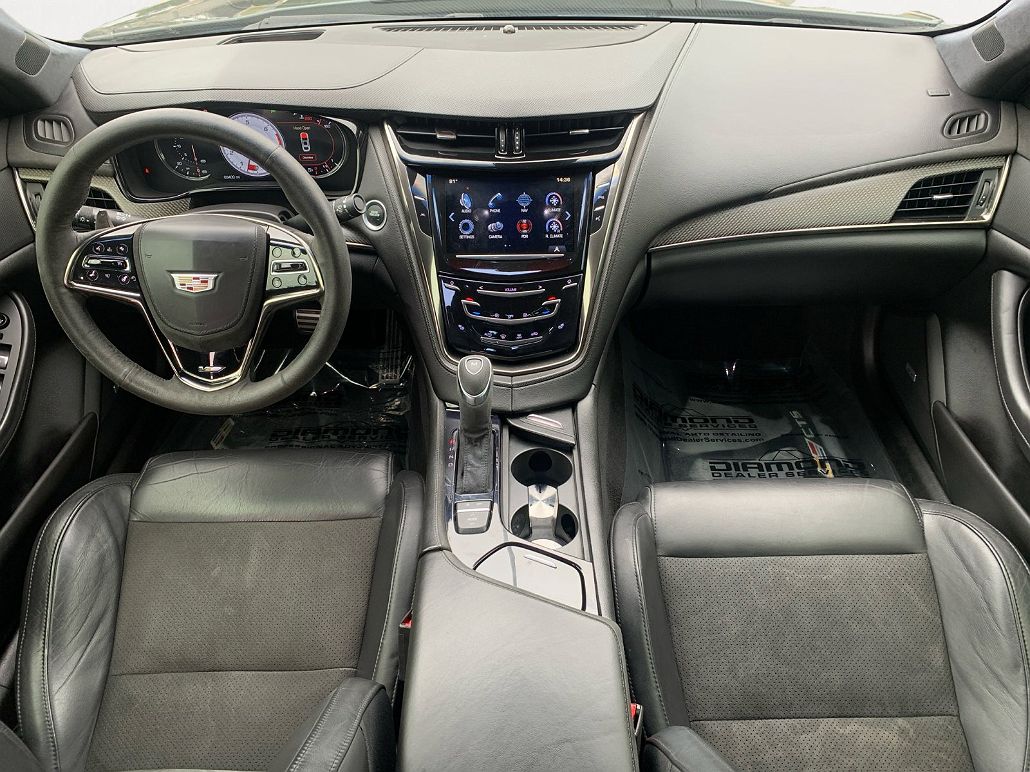 2016 Cadillac CTS V image 2