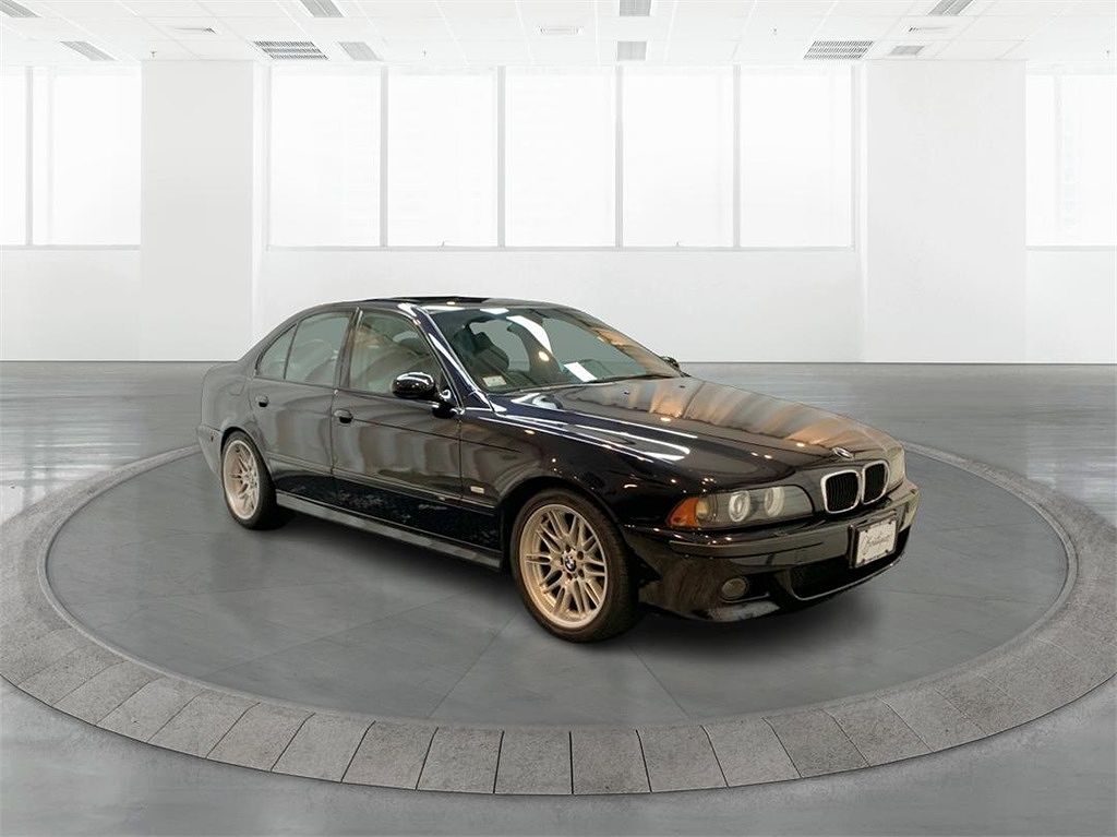 2003 BMW M5 null image 1