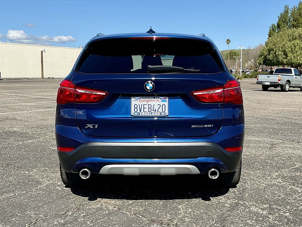 2020 BMW X1 sDrive28i image 4