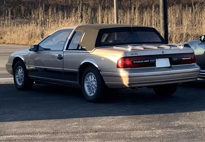 1993 Mercury Cougar