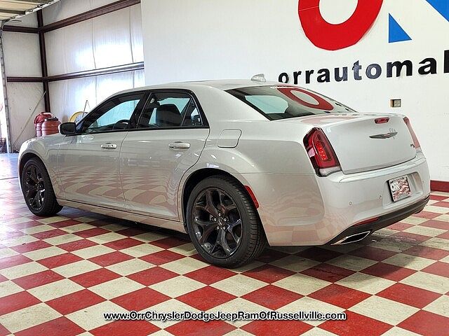 2023 Chrysler 300