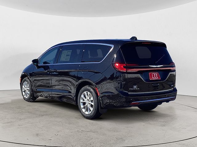 2025 Chrysler Pacifica