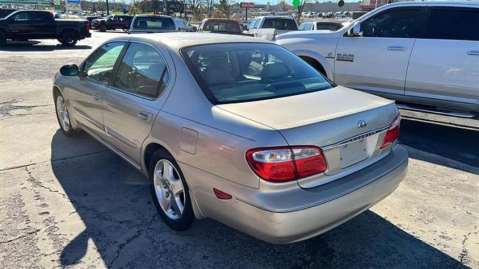 2000 Infiniti I30