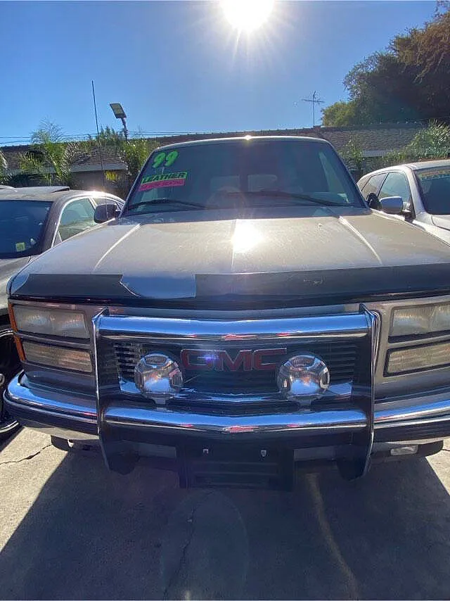 1999 GMC Suburban