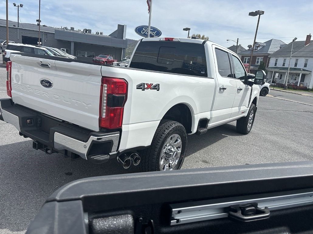 2024 Ford F-350 null image 4