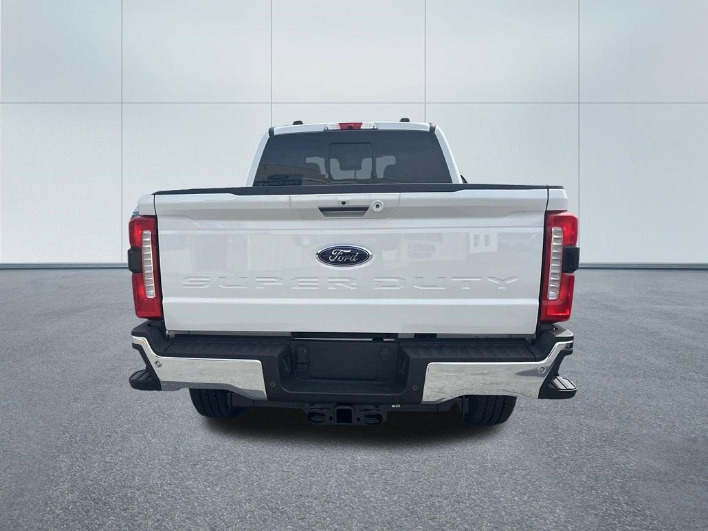 2024 Ford F-350 null image 5