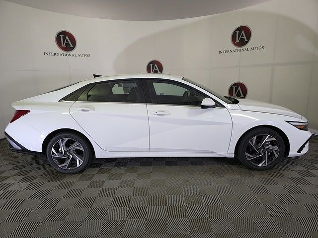 2025 Hyundai Elantra