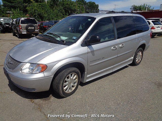 2003 Chrysler Town & Country LX image 12