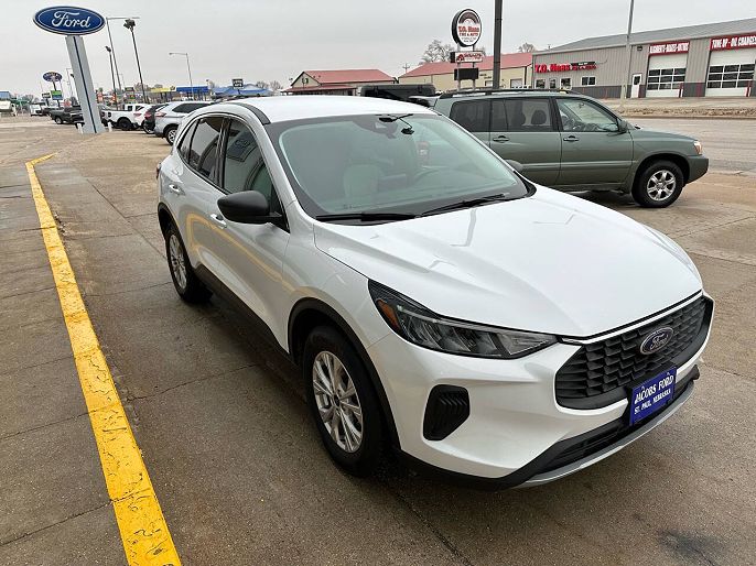 2023 Ford Escape