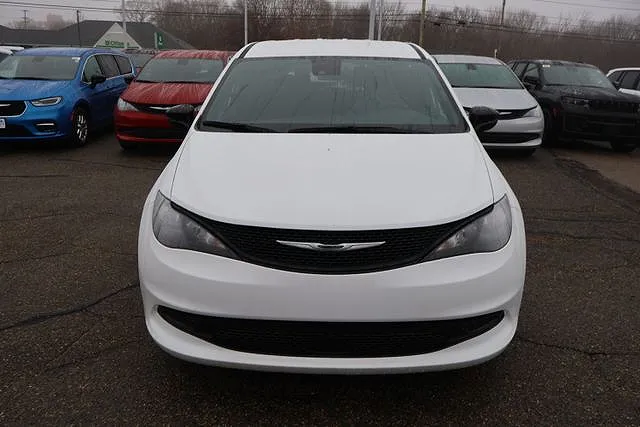 2026 Chrysler Voyager