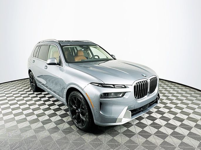 2025 BMW X7