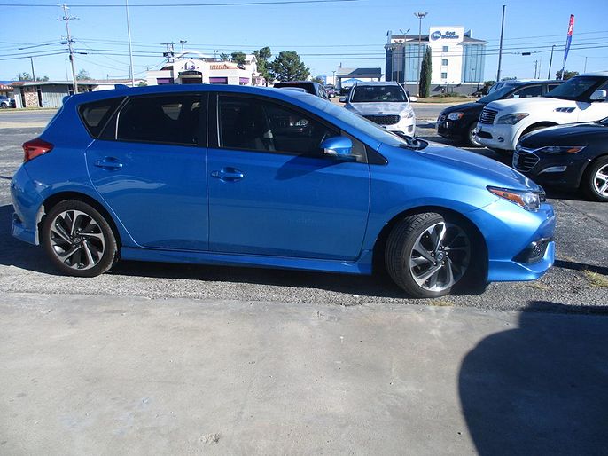 2016 Scion iM