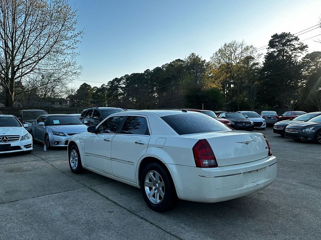 2006 Chrysler 300 Limited Edition image 5