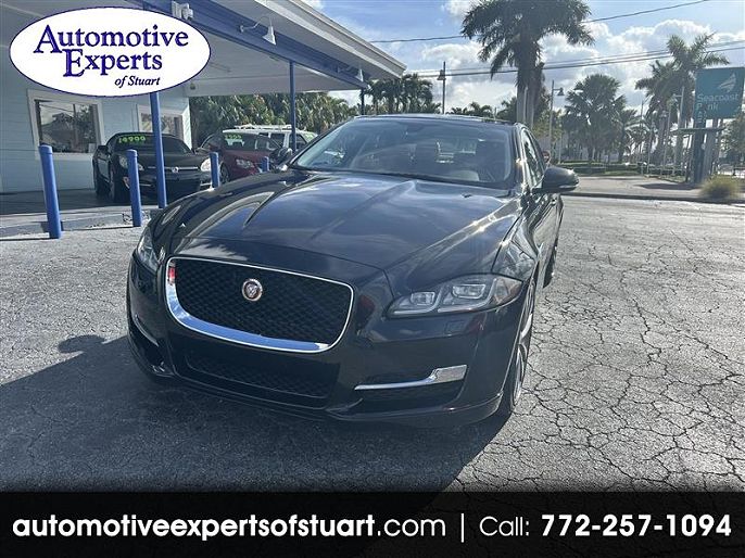 2017 Jaguar XJ