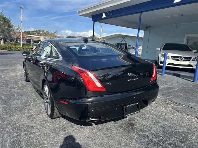 2017 Jaguar XJ