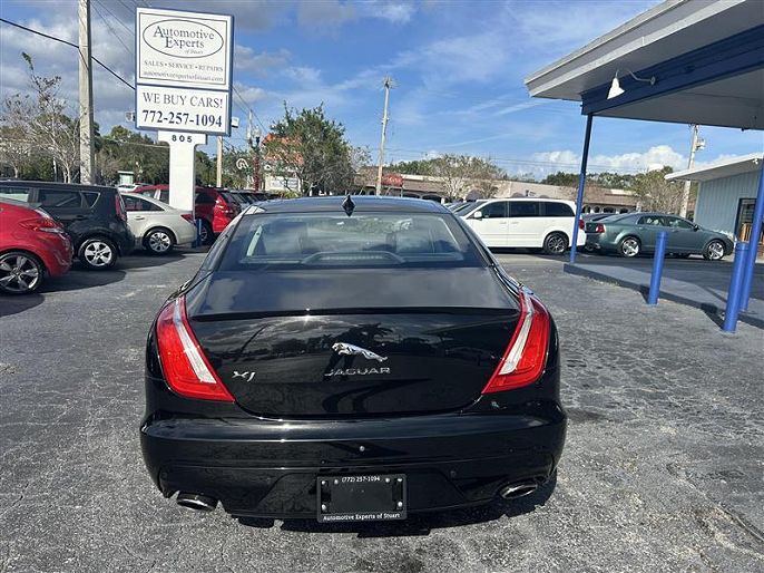 2017 Jaguar XJ