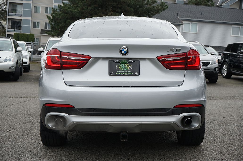 2016 BMW X6 xDrive35i image 3