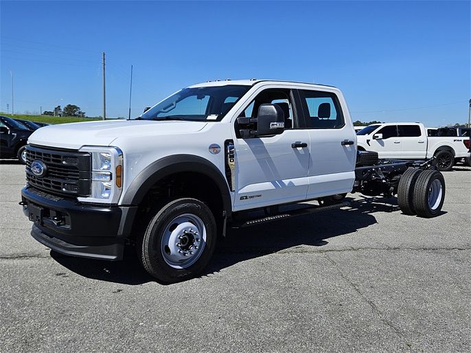 2025 Ford F-550