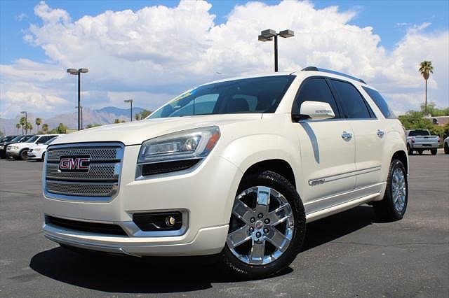 2015 GMC Acadia Denali image 0