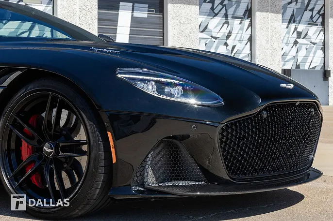 2020 Aston Martin DBS