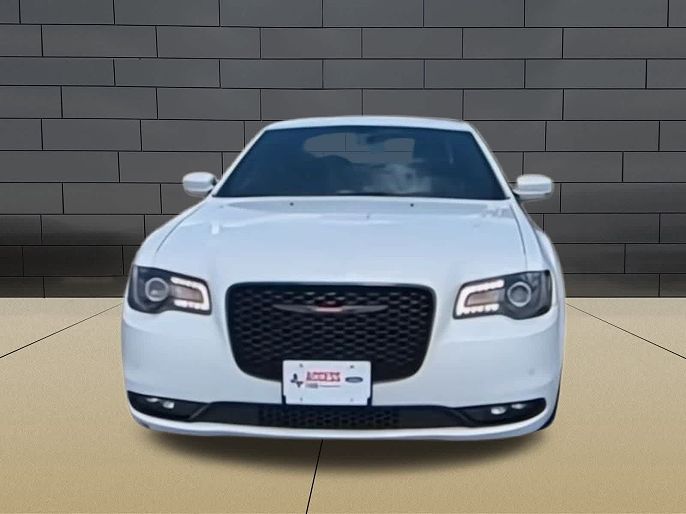 2023 Chrysler 300