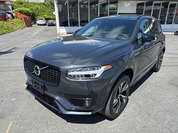 2022 Volvo XC90