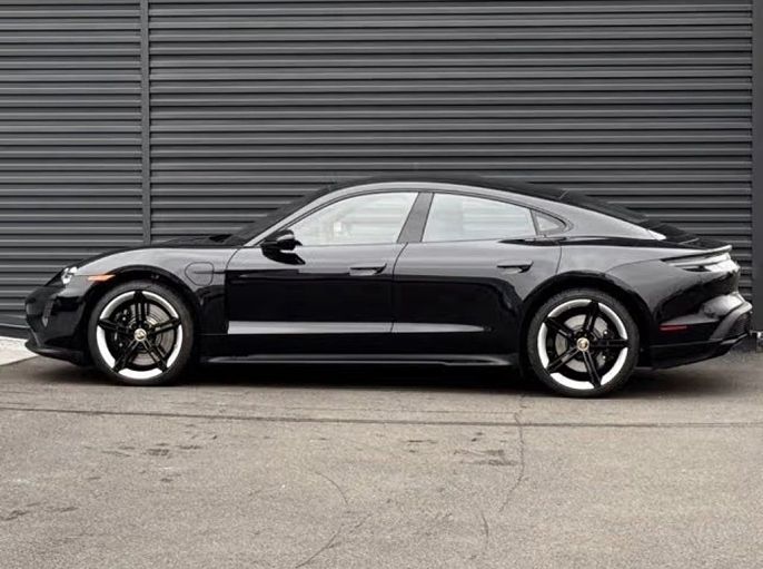 2024 Porsche Taycan