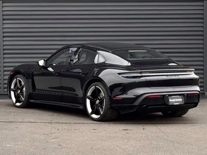 2024 Porsche Taycan