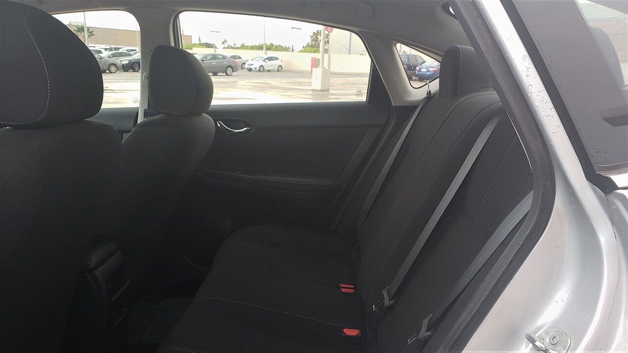 2018 Nissan Sentra S image 8