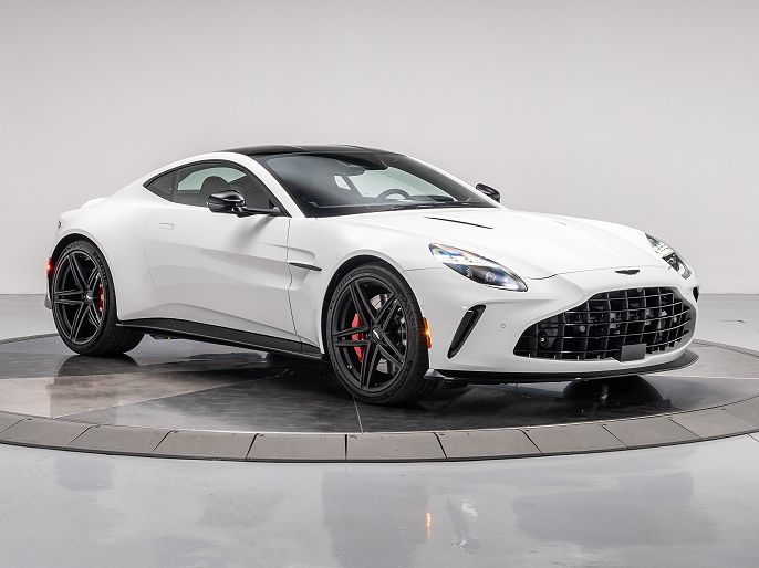 2025 Aston Martin V8 Vantage