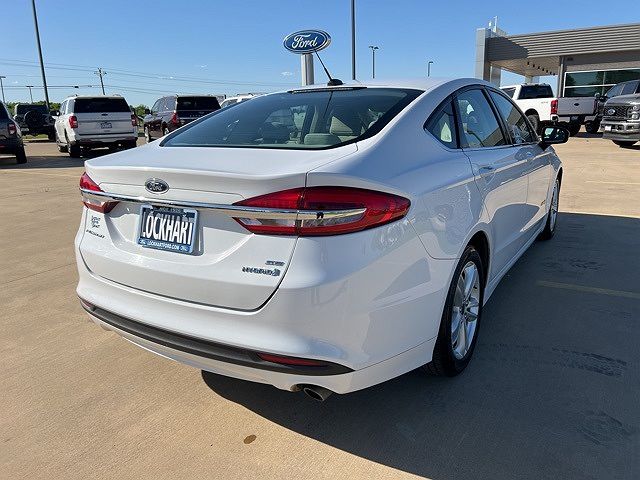 2018 Ford Fusion SE image 5