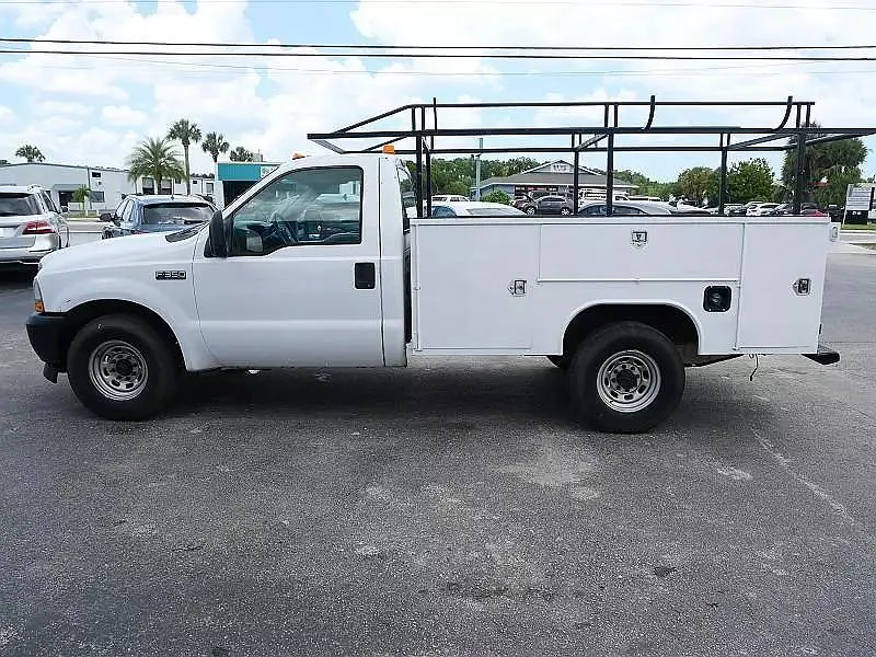2003 Ford F-350 null image 4